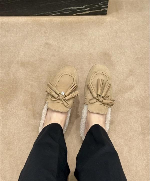 2025126112127747 310